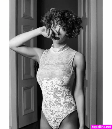 Zoe Camille OnlyFans Thumbnail #KNCq30P2ls