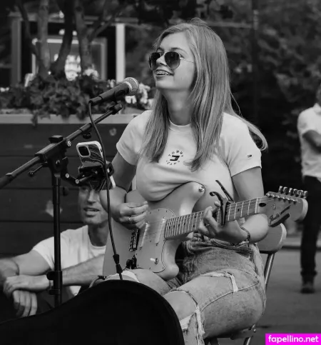 Zoe Clarke OnlyFans Thumbnail #70MGRvkUv5