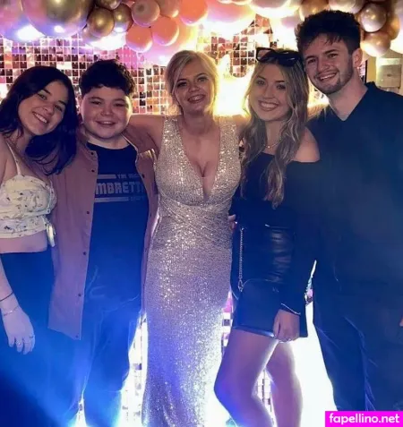 Zoe Clarke OnlyFans Thumbnail #MWpLbTdqXo