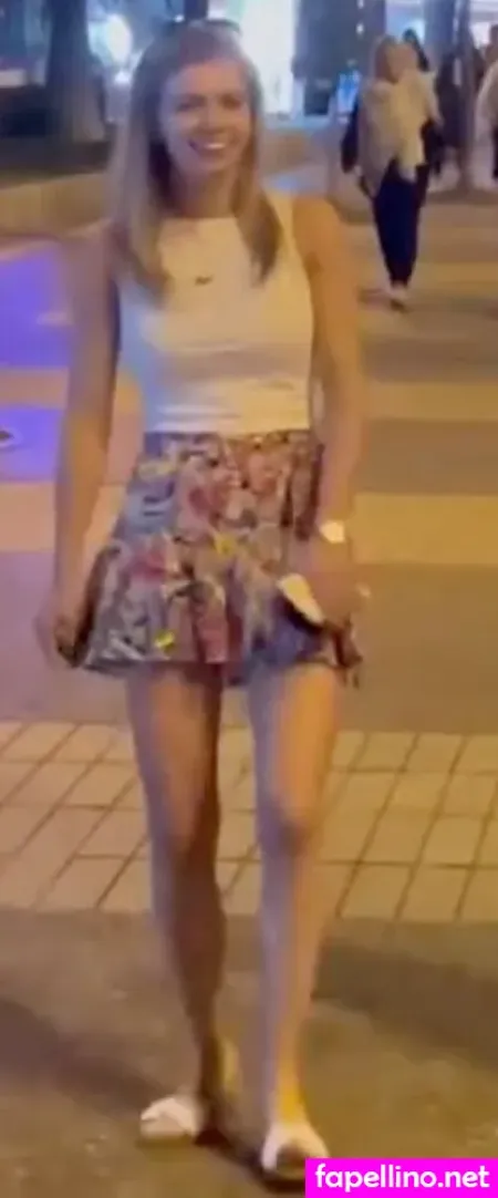 Zoe Clarke OnlyFans Thumbnail #o9RQd8f751