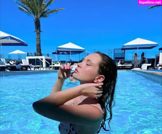 Zoe Colletti OnlyFans Thumbnail #ScEGHIjPRw