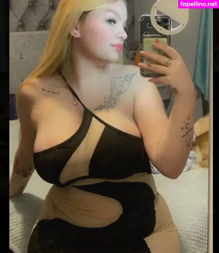 Zoe Ellerington OnlyFans Thumbnail #V4wqRSy8P6