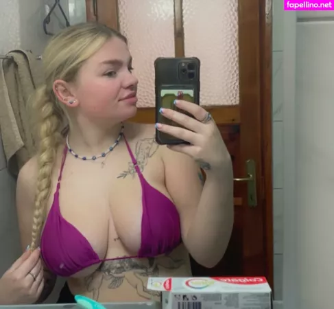Zoe Ellerington OnlyFans Thumbnail #qcvKFNYR82