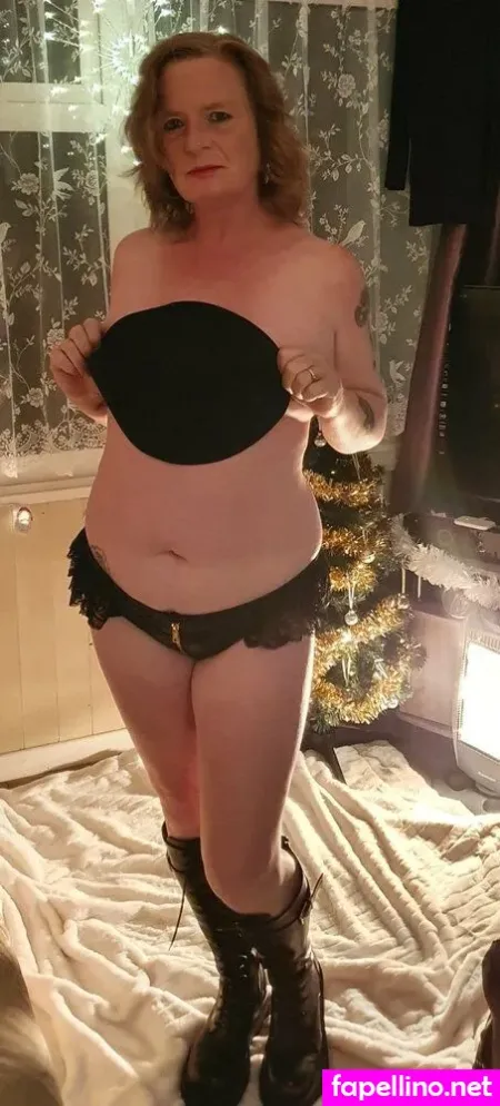 Zoe Fenton OnlyFans Thumbnail #vEfFakiLiT