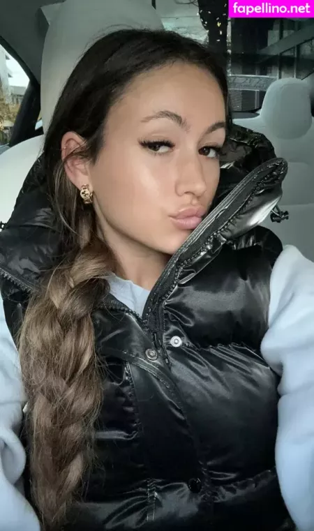 Zoe Fergurson OnlyFans Thumbnail #CAJPg1vS3i