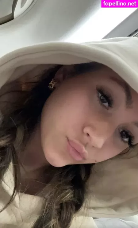 Zoe Fergurson OnlyFans Thumbnail #J75Yln3wot