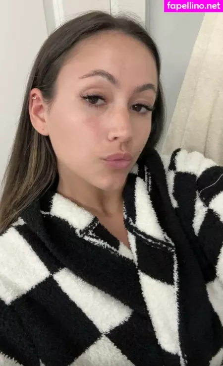 Zoe Ferguson OnlyFans Thumbnail #rvLvO8vTpd