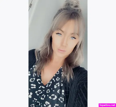 Zoe Greybeauty OnlyFans Thumbnail #TBuqKEx1Q0
