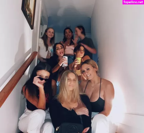 Zoe H OnlyFans Thumbnail #R4rx6o28Mm