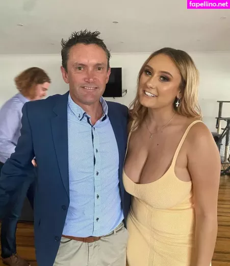 Zoe H OnlyFans Thumbnail #SiYSqNp5bx