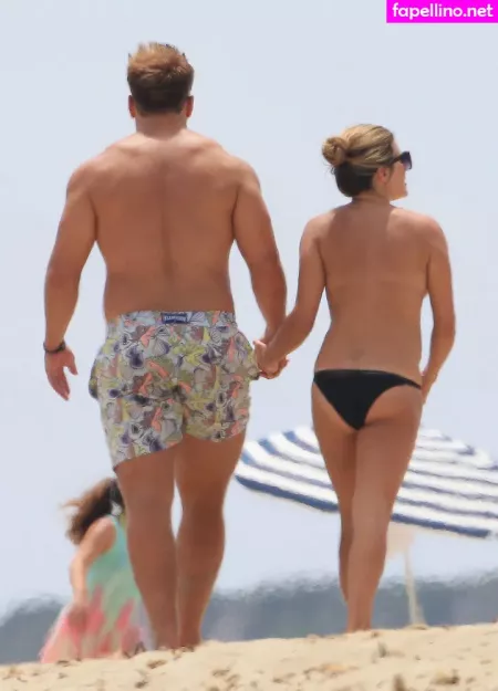 Zoe Hardman OnlyFans Thumbnail #V1fAL1PRXF