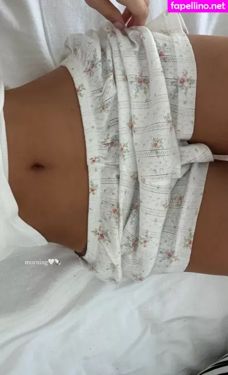 Zoe Helena OnlyFans Thumbnail #6OU6LcVos2