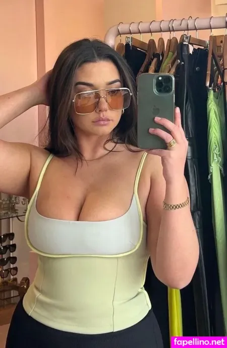 Zoe Kalotheos OnlyFans Thumbnail #1iOqx8yPw6