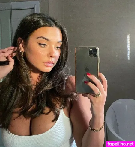 Zoe Kalotheos OnlyFans Thumbnail #UthuCwTESW