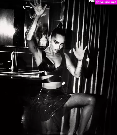 Zoe Kravitz OnlyFans Thumbnail #8xfjsdmNSw