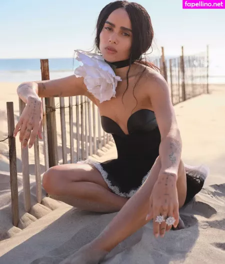 Zoe Kravitz OnlyFans Thumbnail #BbwD04emOG