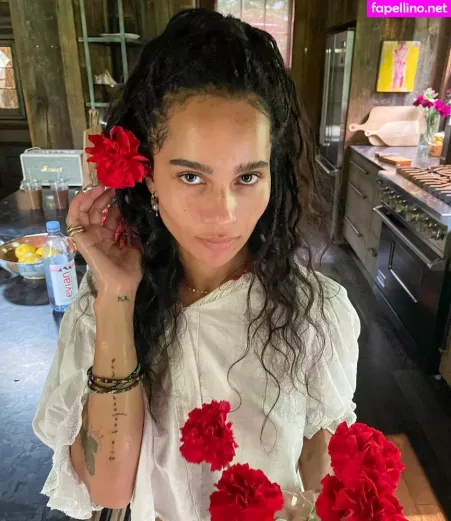 Zoe Kravitz OnlyFans Thumbnail #S1FA8yqnVf