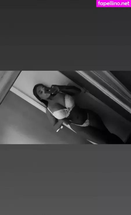 Zoe Leanne Cooper OnlyFans Thumbnail #eXOde4xkpi