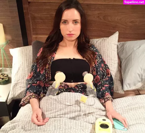 Zoe Lister Jones OnlyFans Thumbnail #ZuPFXwyq8N