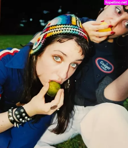Zoe Lister Jones OnlyFans Thumbnail #lX6A5LCYhw