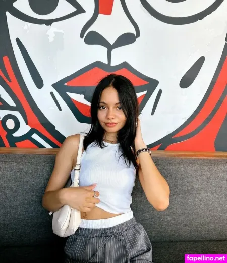 Zoe Manoek OnlyFans Thumbnail #L7KxFT5XUE