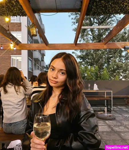 Zoe Manoek OnlyFans Thumbnail #bLeB2a8nhW