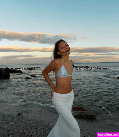 Zoe Manoek OnlyFans Thumbnail #lZ6E1DIf2h