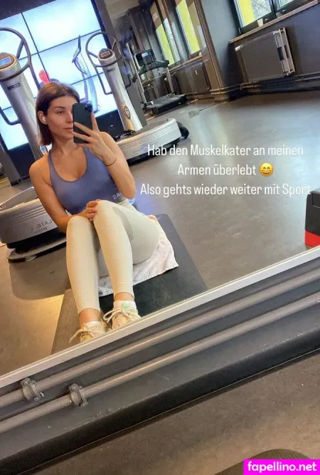 Zoe Matthea OnlyFans Thumbnail #4u2tRlLCv2