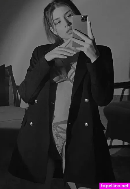 Zoe Matthea OnlyFans Thumbnail #CSemEV5M5V