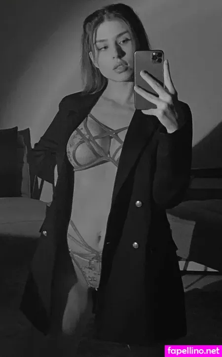 Zoe Matthea OnlyFans Thumbnail #mro9D5Qejk