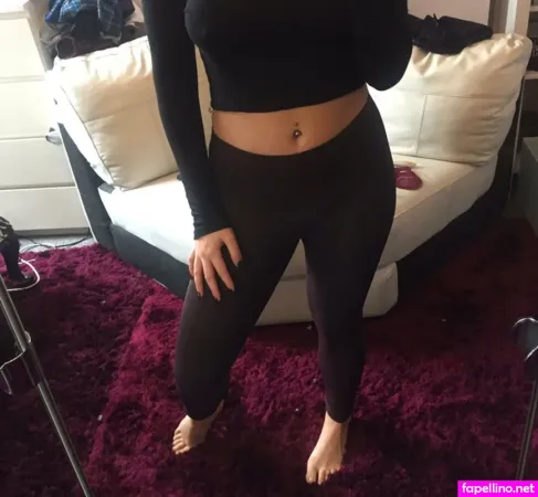 Zoe Myers OnlyFans Thumbnail #KVuJmUMEm8