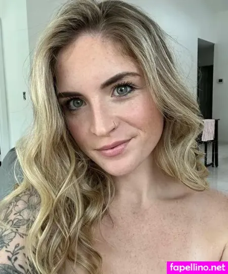 Zoe Neli 1 OnlyFans Thumbnail #9ADQI3ztIb