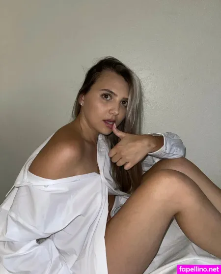 Zoe Nicole OnlyFans Thumbnail #GXwkMlguD8