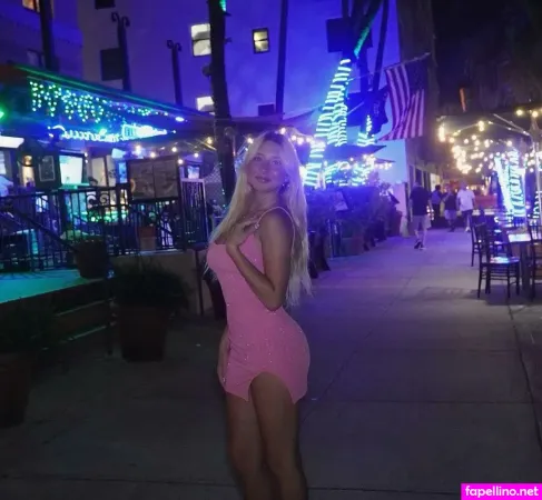 Zoe Riser Zoe Riser Zoeriserr Zoe Riserr OnlyFans Thumbnail #zQ4a5ZFpjc