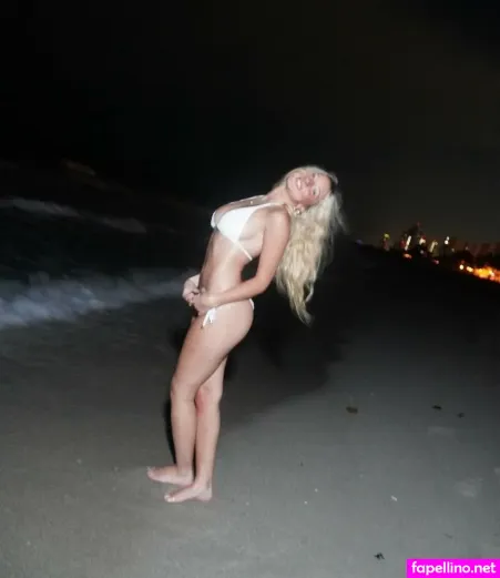 Zoe Riser OnlyFans Thumbnail #u3Qg11W4Db