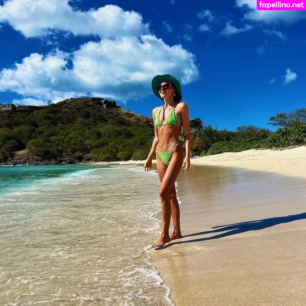 Samantha Jones, zoeroe Nude Leaked OnlyFans Photo #4TU7vUnl95