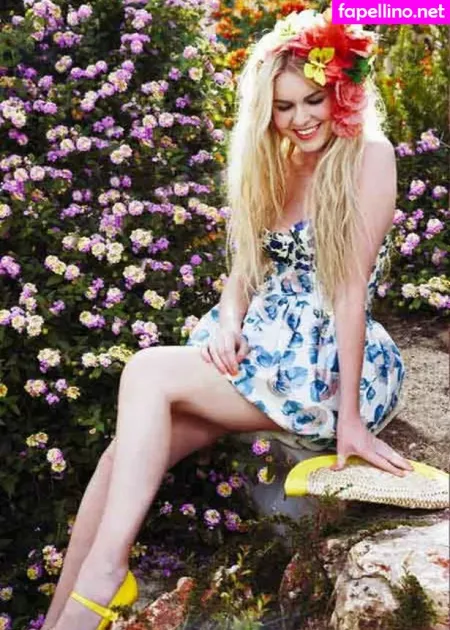 Zoe Salmon OnlyFans Thumbnail #QhCruN5YQ5