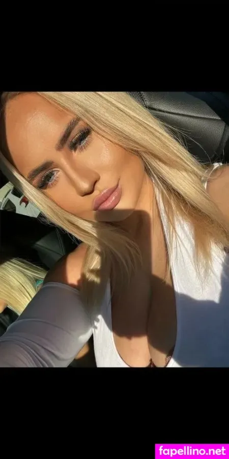 Zoe Sarah OnlyFans Thumbnail #gg0AcRtJWf