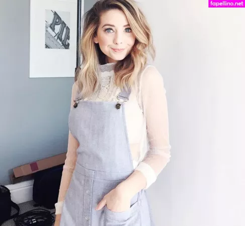 Zoe Sugg OnlyFans Thumbnail #2QyOEMnVjf