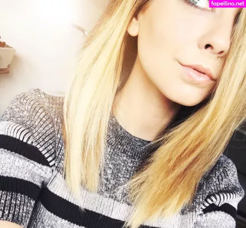 Zoe Sugg OnlyFans Thumbnail #6nBzsG1Qxa