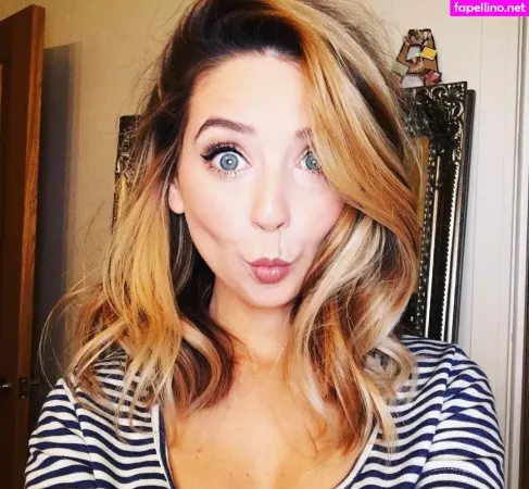 Zoe Sugg OnlyFans Thumbnail #xw2G23L5rS