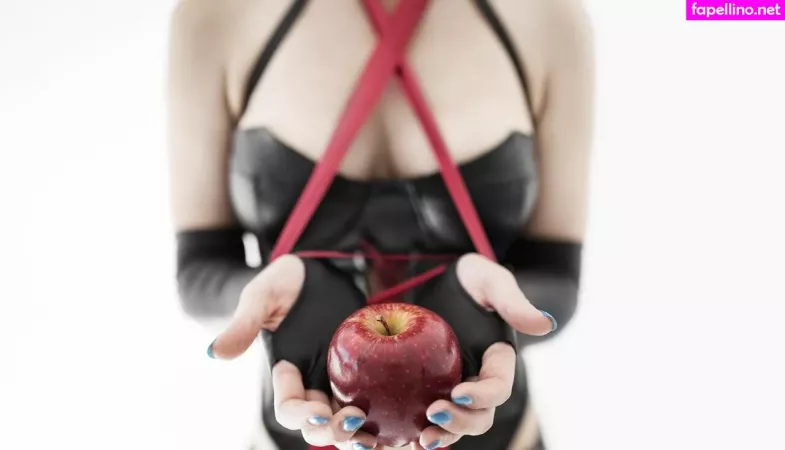 Zoe Volf Cosplay OnlyFans Thumbnail #JuowcFtBzT
