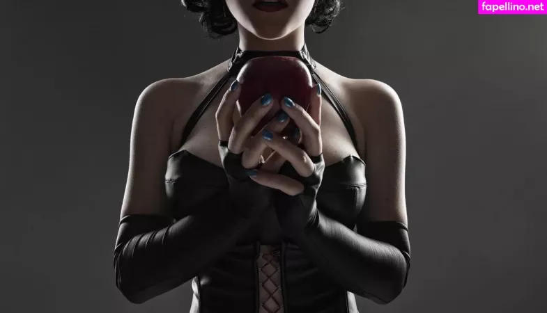 Zoe Volf Cosplay OnlyFans Thumbnail #QxQRq2IVfy