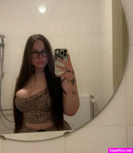 Zoe Vwd Main Profile Photo