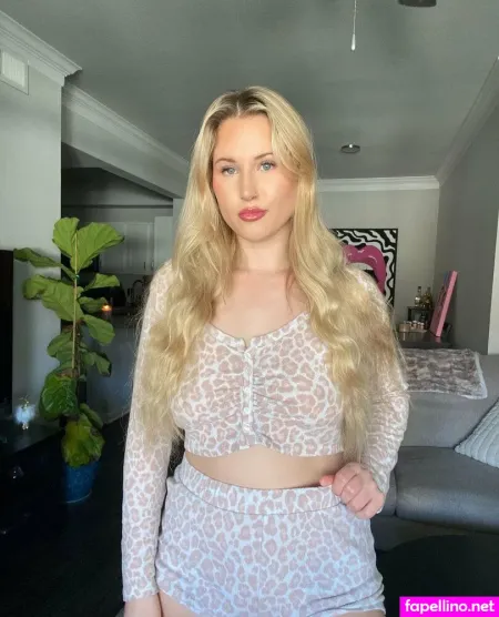 Zoecarterr OnlyFans Thumbnail #MInF6nH880