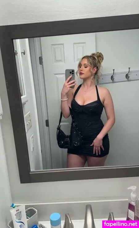 Zoecarterr OnlyFans Thumbnail #mLMQixtQ6r