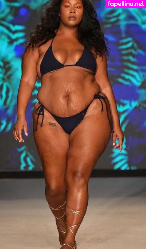 zoechinloy, zoevolfcos Nude Leaked OnlyFans Photo #Q02LNttgCS