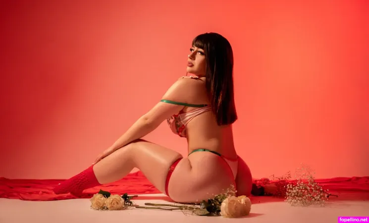 Zoee Cruz OnlyFans Thumbnail #F4IaBnCvTM