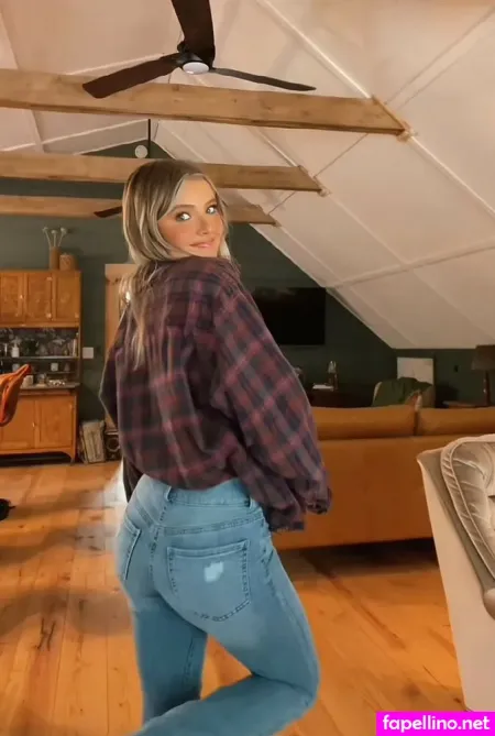 Zoee Makaela OnlyFans Thumbnail #dZ8UrBPphO