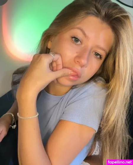 Zoeeegrace OnlyFans Thumbnail #CRKb5l3T8S